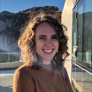 Meet your Posher, Eemily